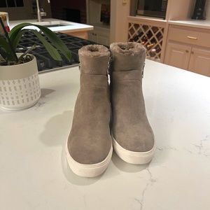 BRAND NEW! Never Worn - Steve Madden Winter Booties - Fur-trimmed Sneakers